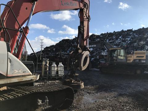 Scrap Metal Prices | Link-Belt Excavator for Scrap Metal Recycling